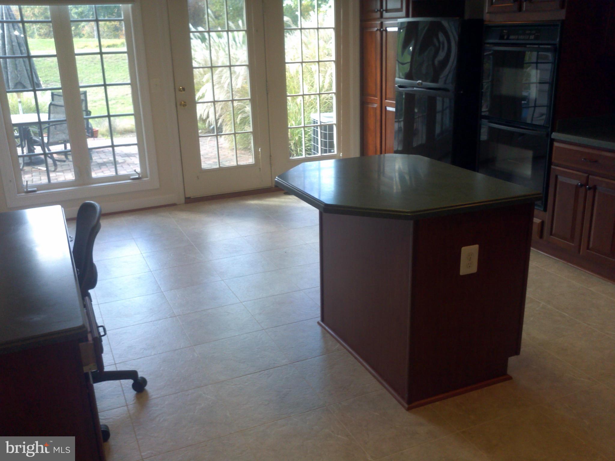 VIRGINIA OAKS - Residential