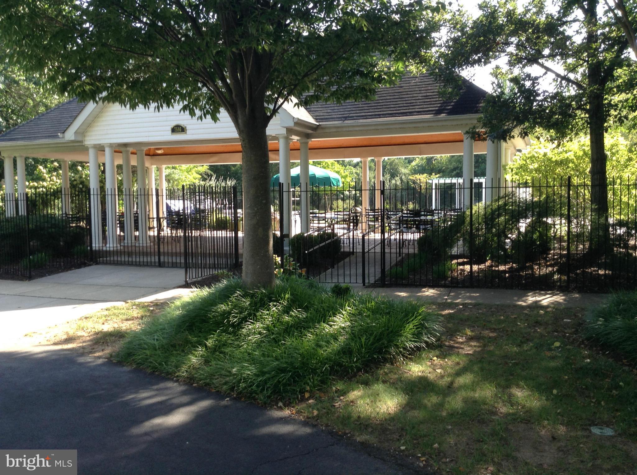 VIRGINIA OAKS - Residential