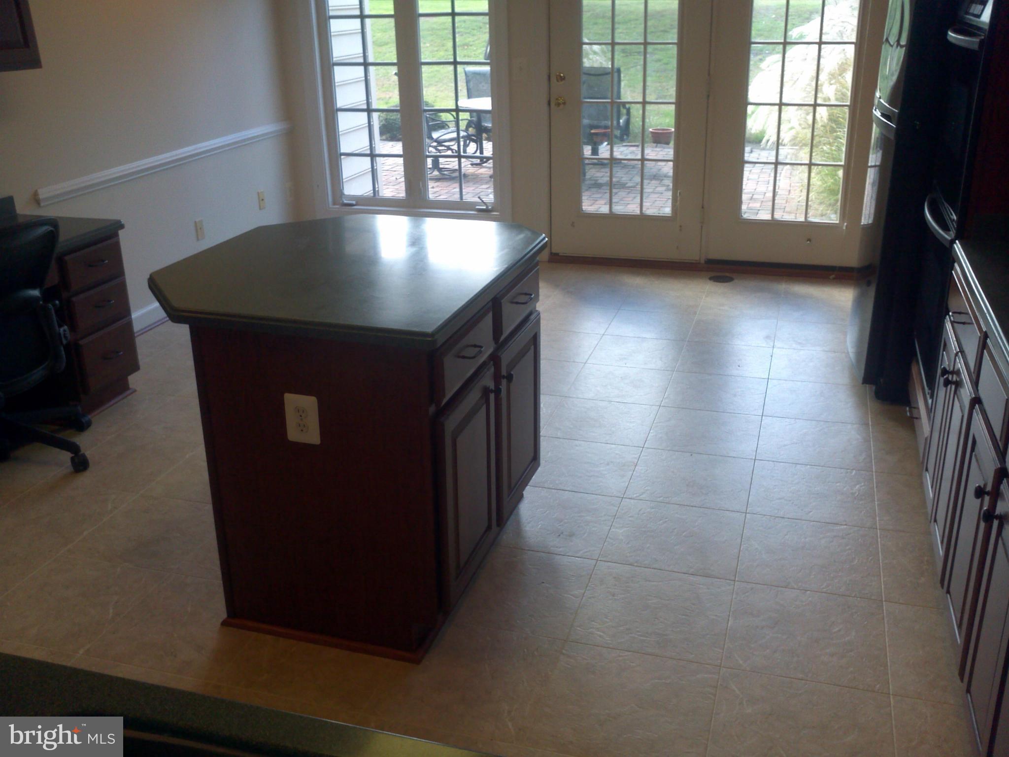 VIRGINIA OAKS - Residential