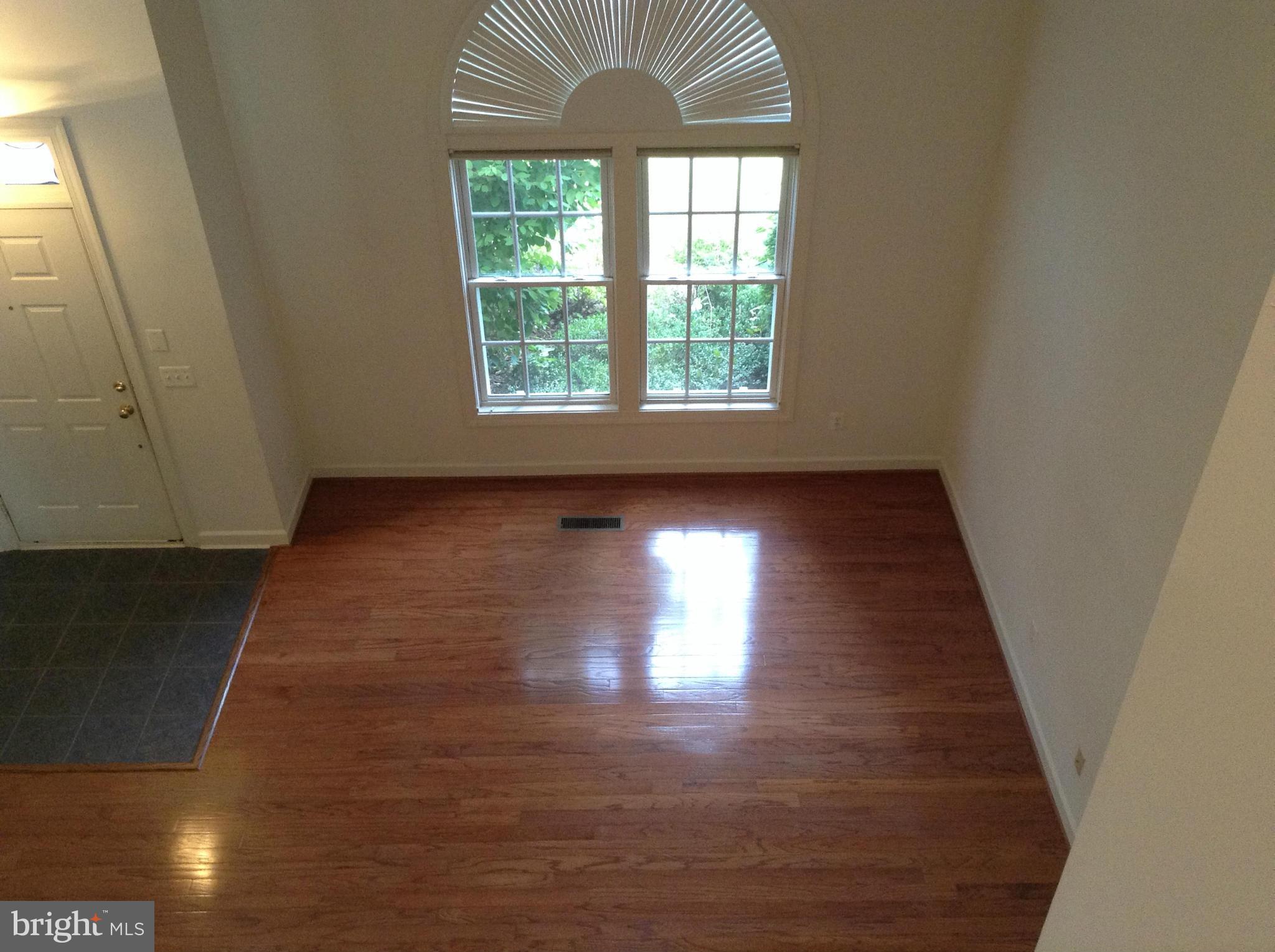 VIRGINIA OAKS - Residential