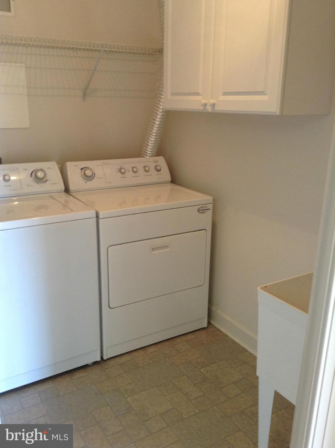 VIRGINIA OAKS - Residential