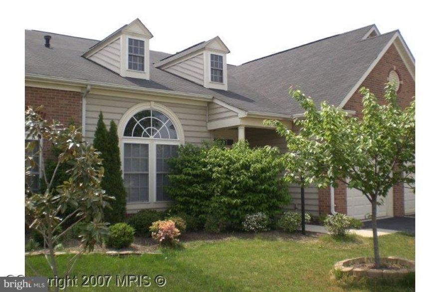 PRICE ADJUSTMENT PLUS ENTIRE HOME is FRESHLY PAINTED and NEW KITCHEN FLOOR just installed (10/20)*Gorgeous Villa-Style Home Rarely Comes on Market*Beautiful backyard Overlooks Brick Paver patio & Virginia Oaks Golf Course*Main Level Master Suite*Located on Quiet Cul-de-sac*5 Min. From Wegman's, New Virginia Gateway Town Center, w/ Theatre, Dining, Superb Shopping, Rt, 29 & I-66*