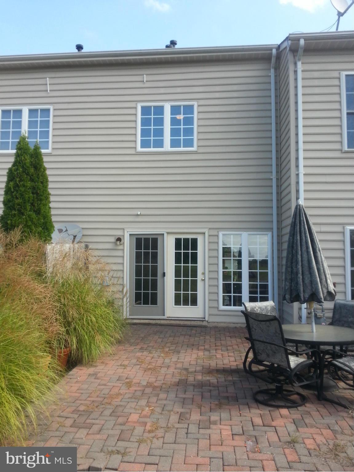 VIRGINIA OAKS - Residential