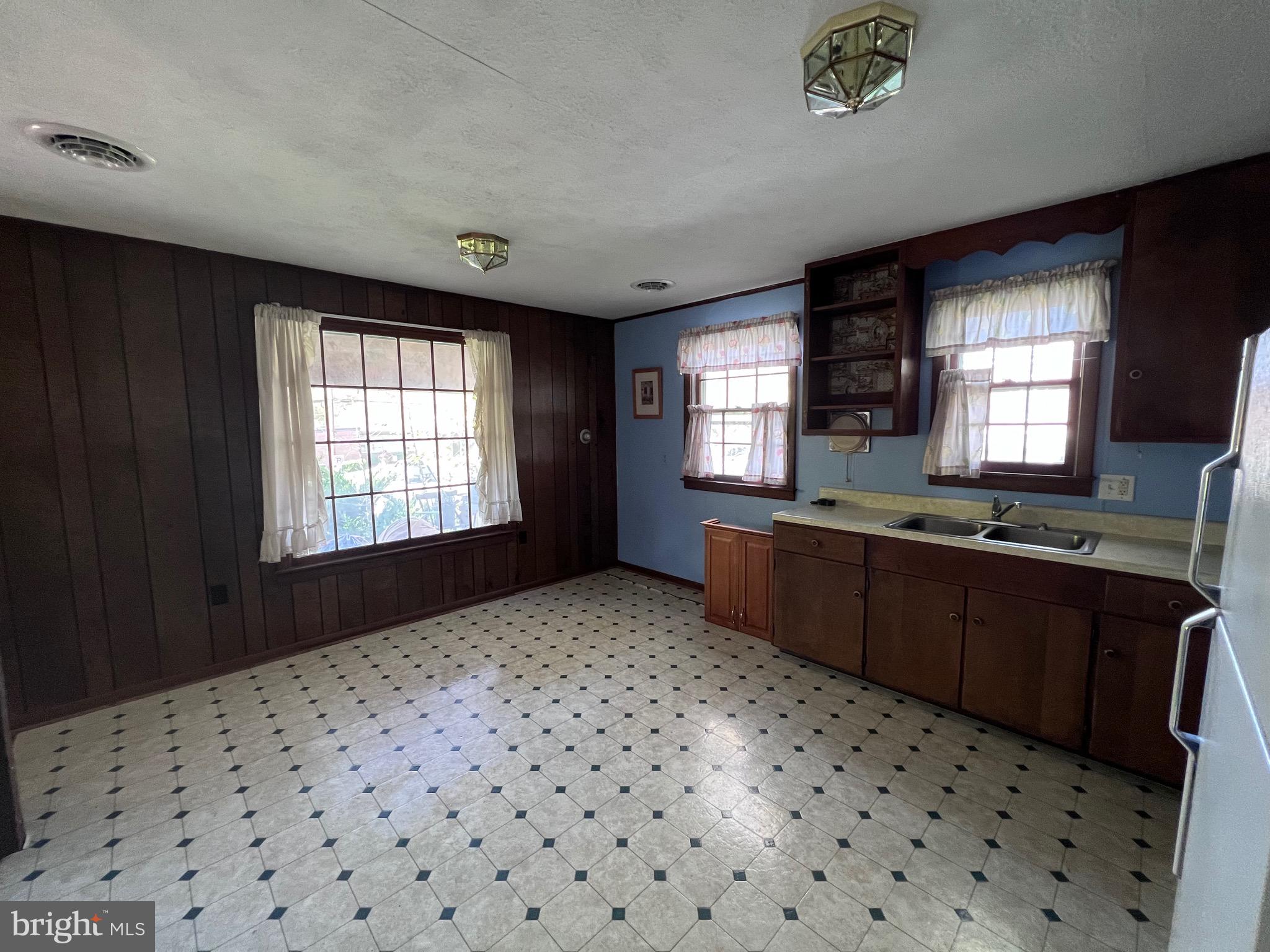 CROSSFIELD ADDITION - Residential