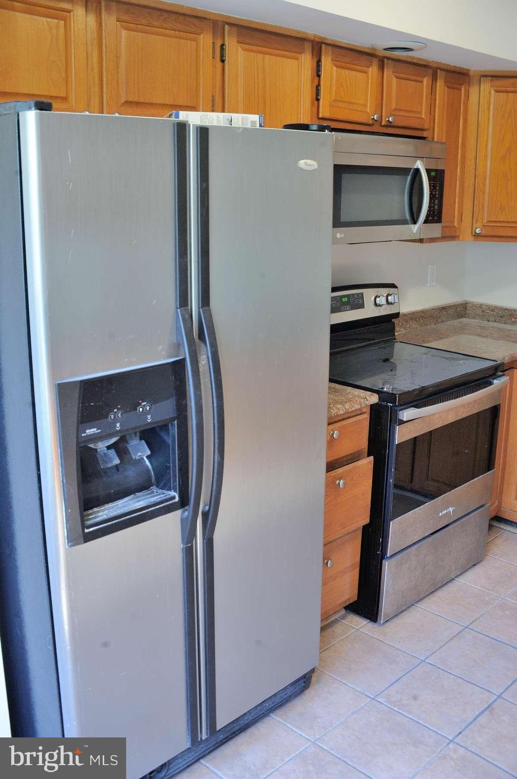 12143 ABBEY GLEN COURT