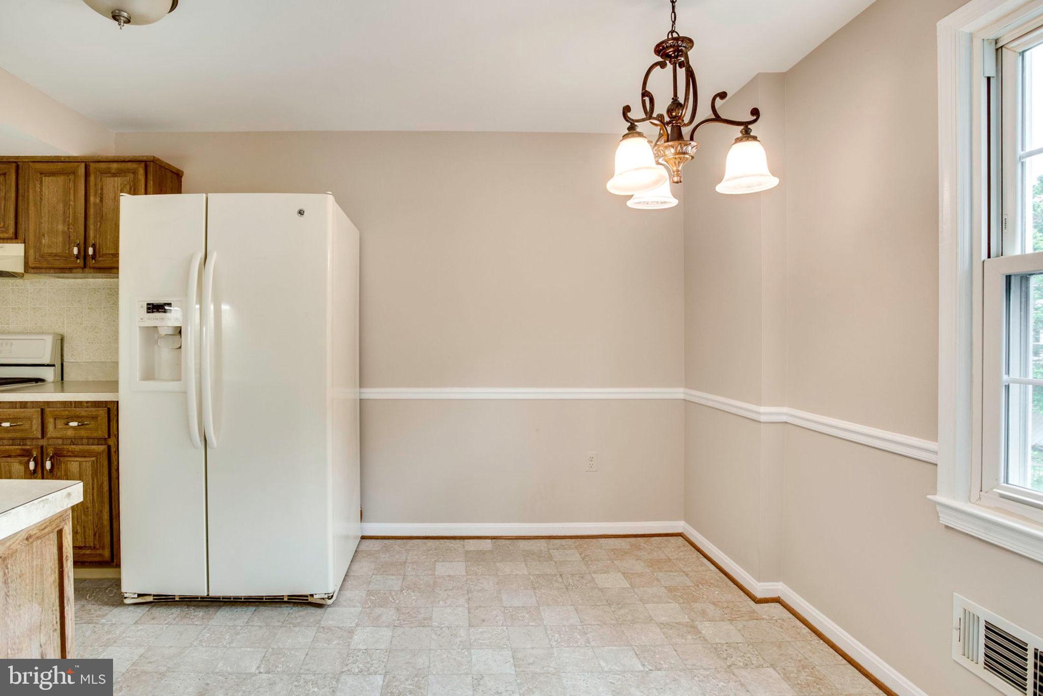 PINEWOOD LAKE - Residential