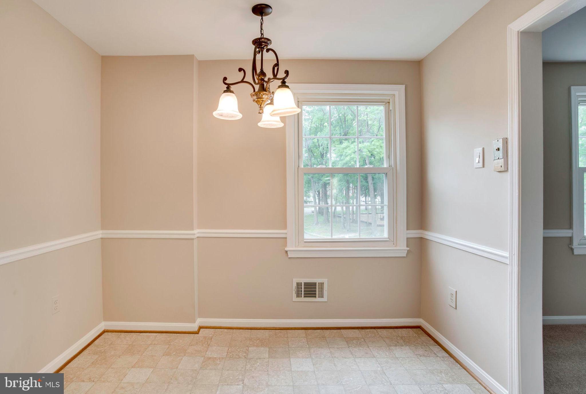 PINEWOOD LAKE - Residential