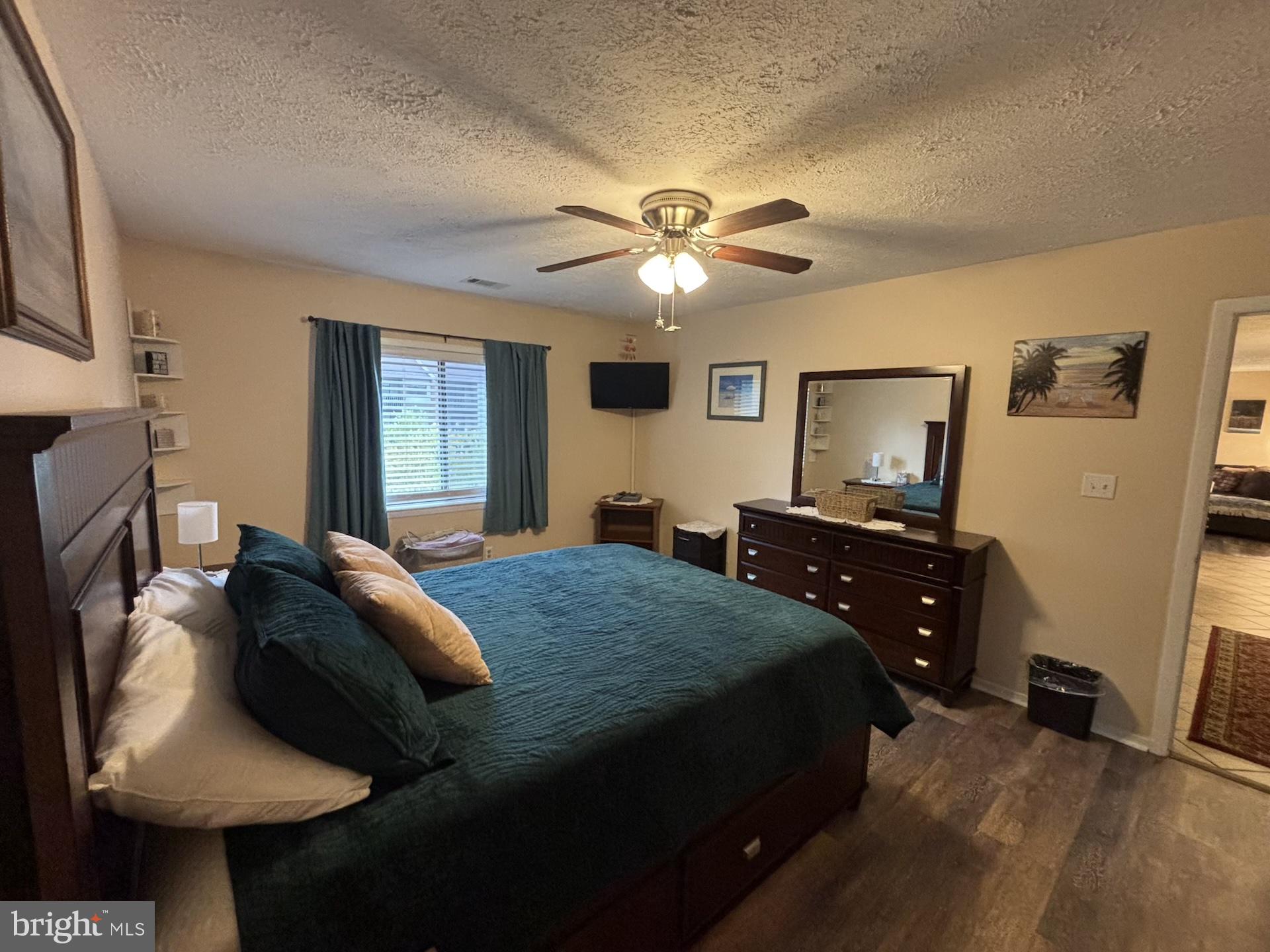 ROBERTS FIELD - Residential Lease