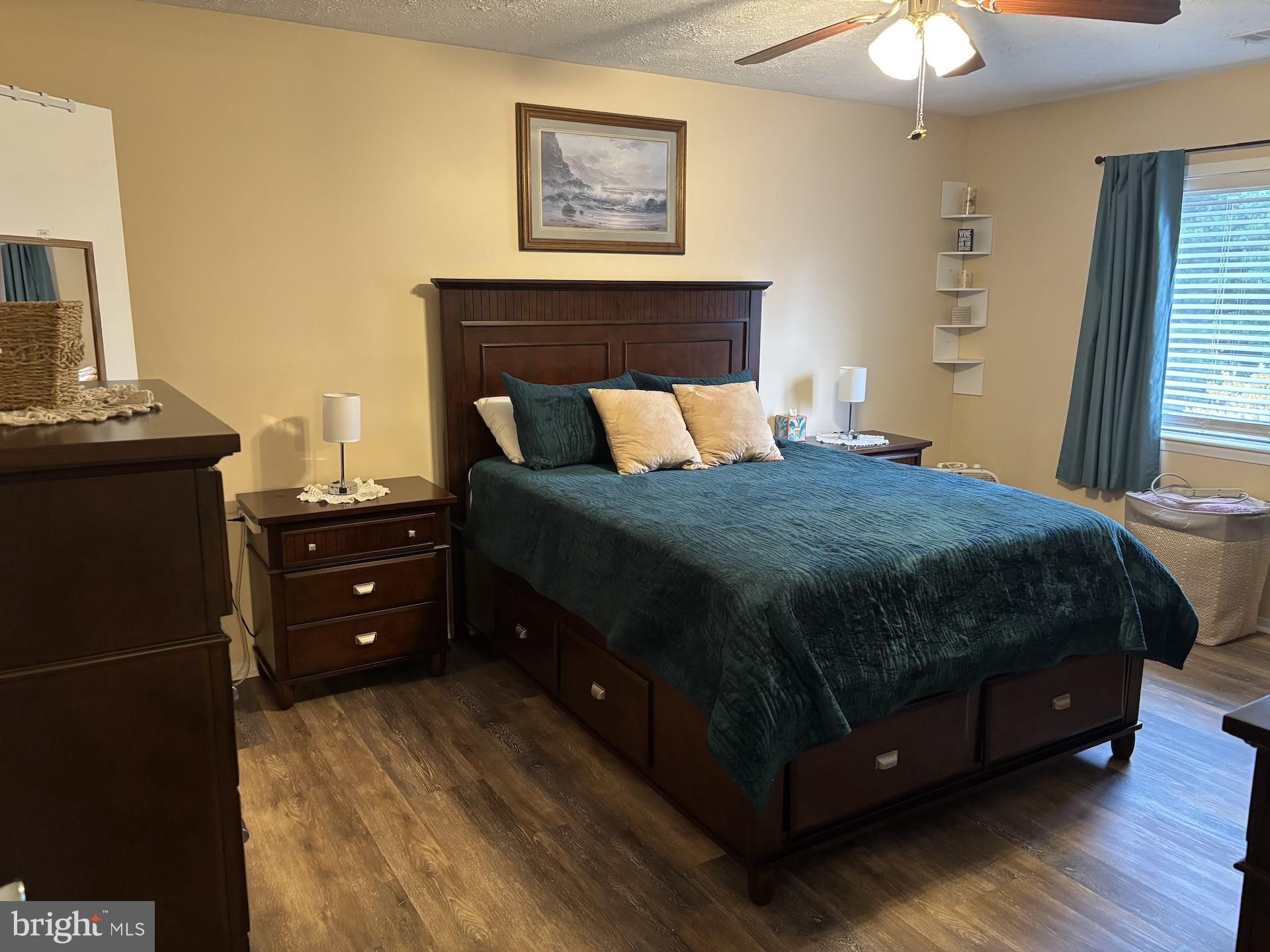 ROBERTS FIELD - Residential Lease