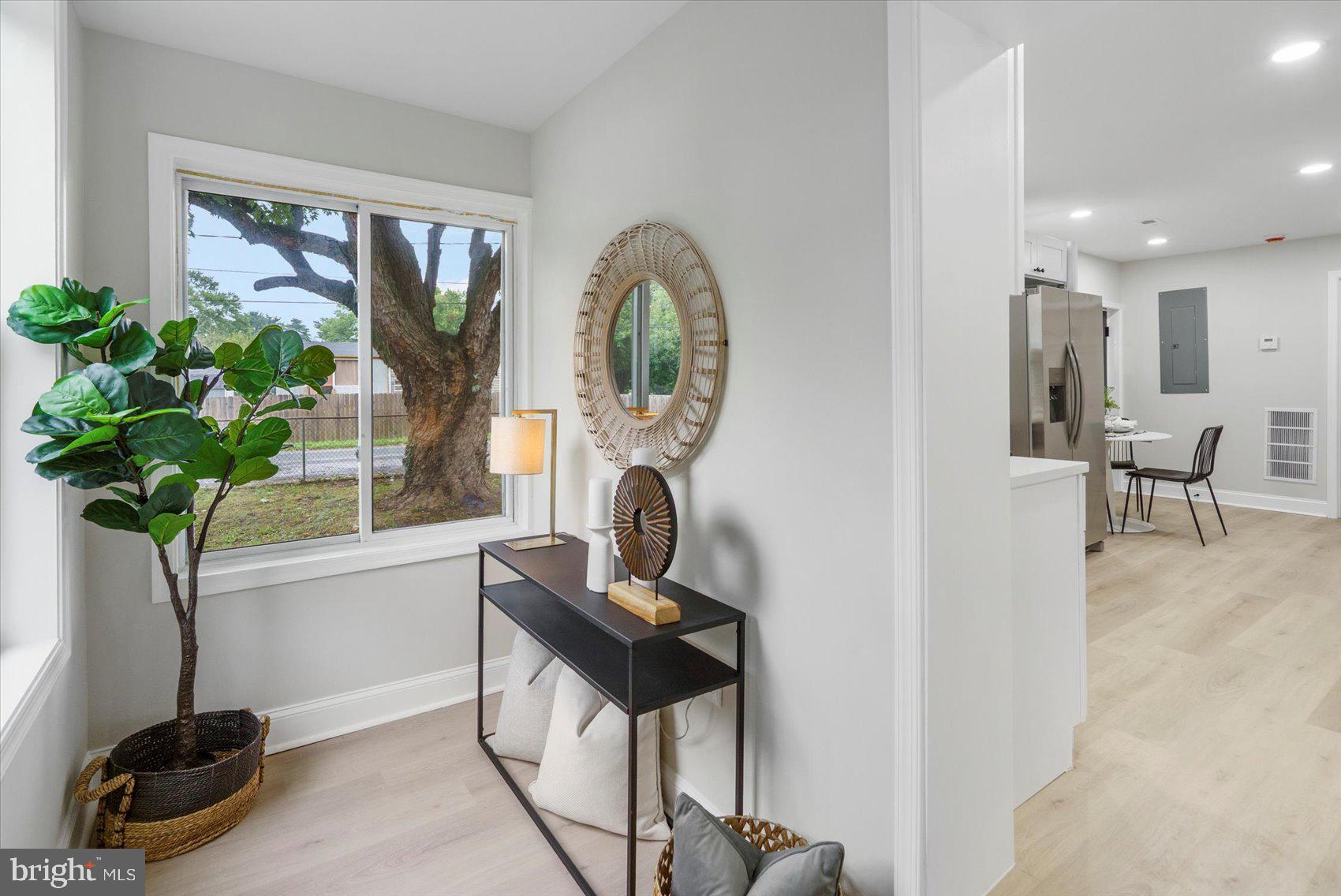 ARUNDEL GARDENS - Residential