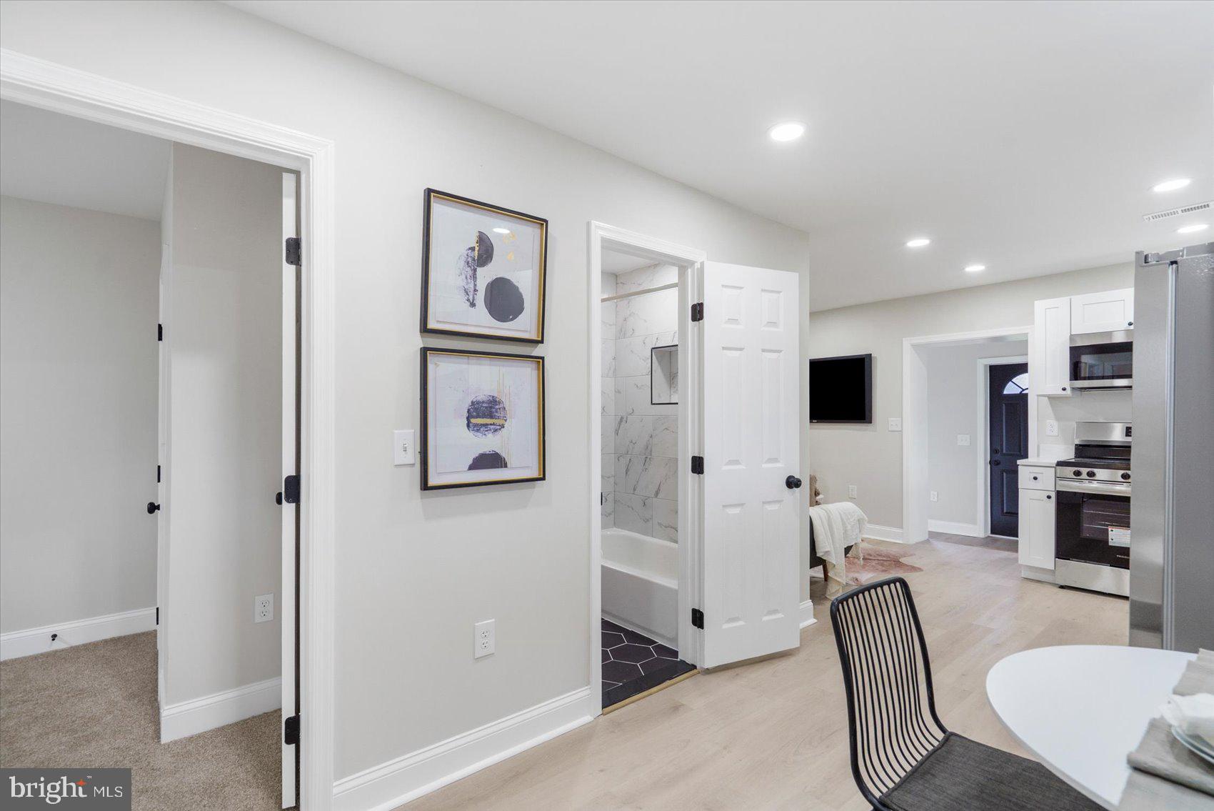 ARUNDEL GARDENS - Residential