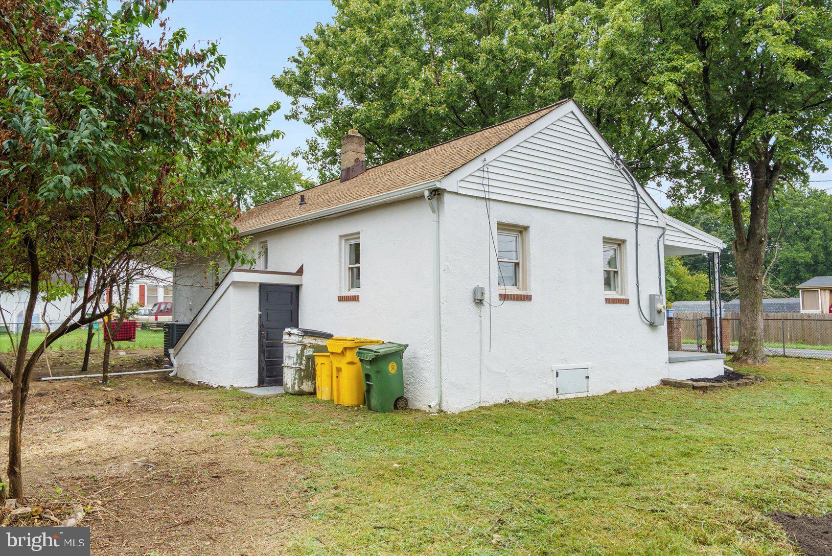 ARUNDEL GARDENS - Residential