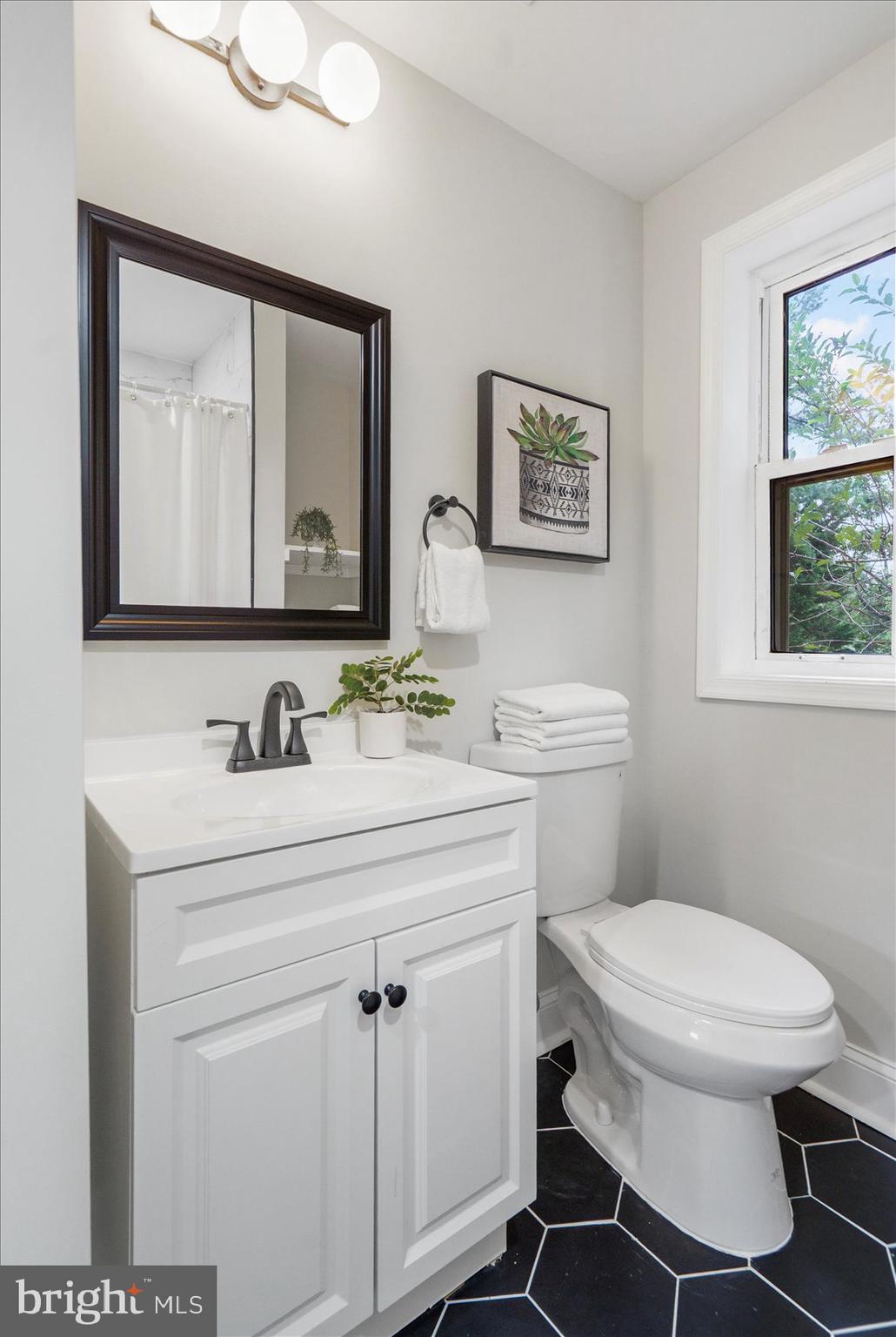 ARUNDEL GARDENS - Residential