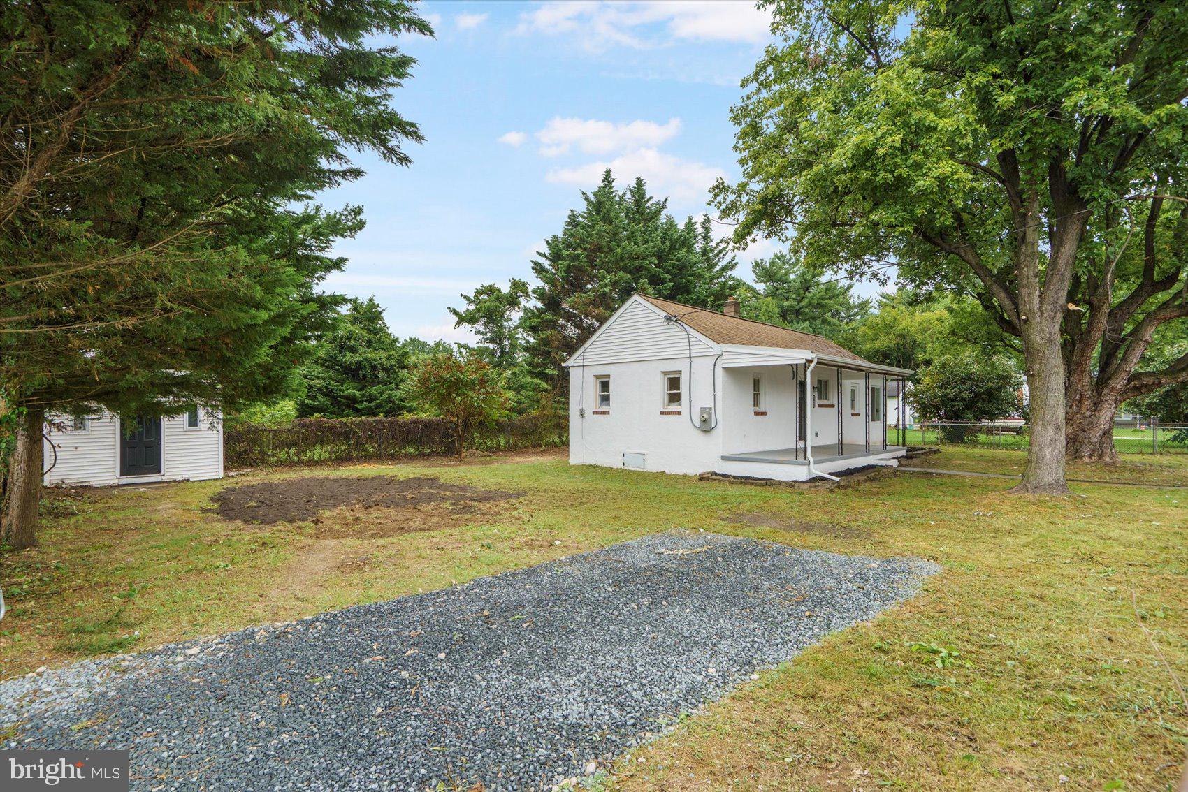 ARUNDEL GARDENS - Residential