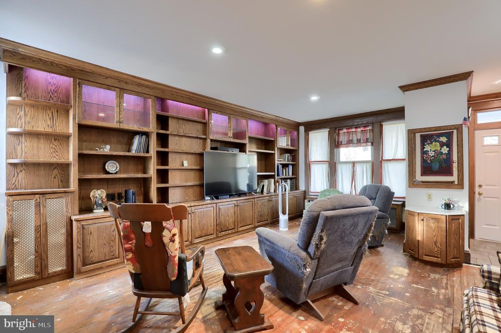 Photo of 924 EDGEWOOD AVE, LANCASTER, PA 17603 (MLS # PALA2028086)