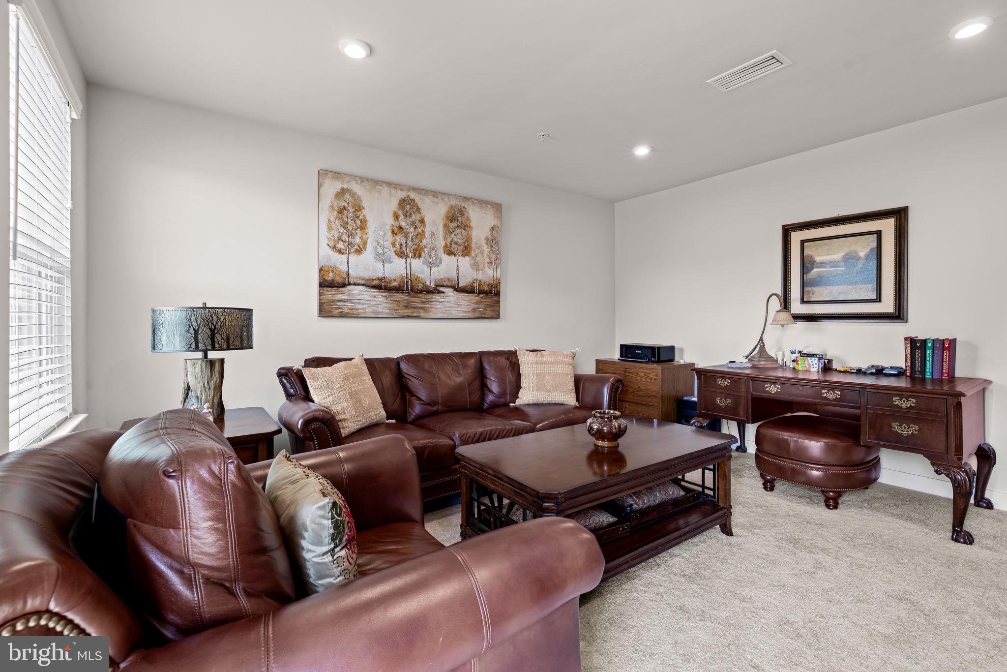 WELLINGTON FARMS - Residential