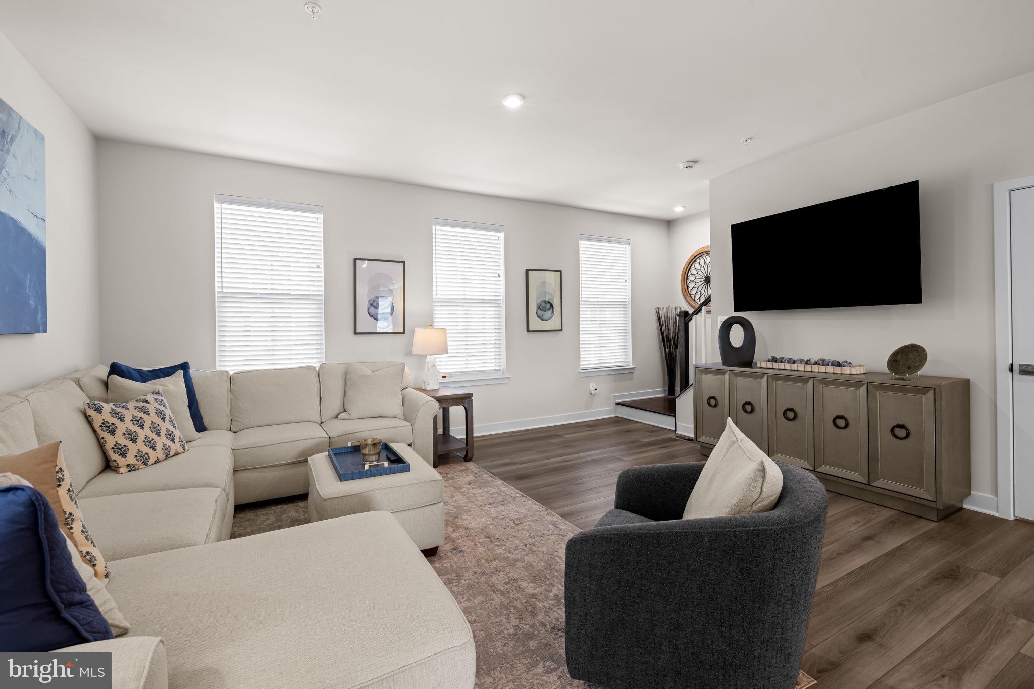 WELLINGTON FARMS - Residential