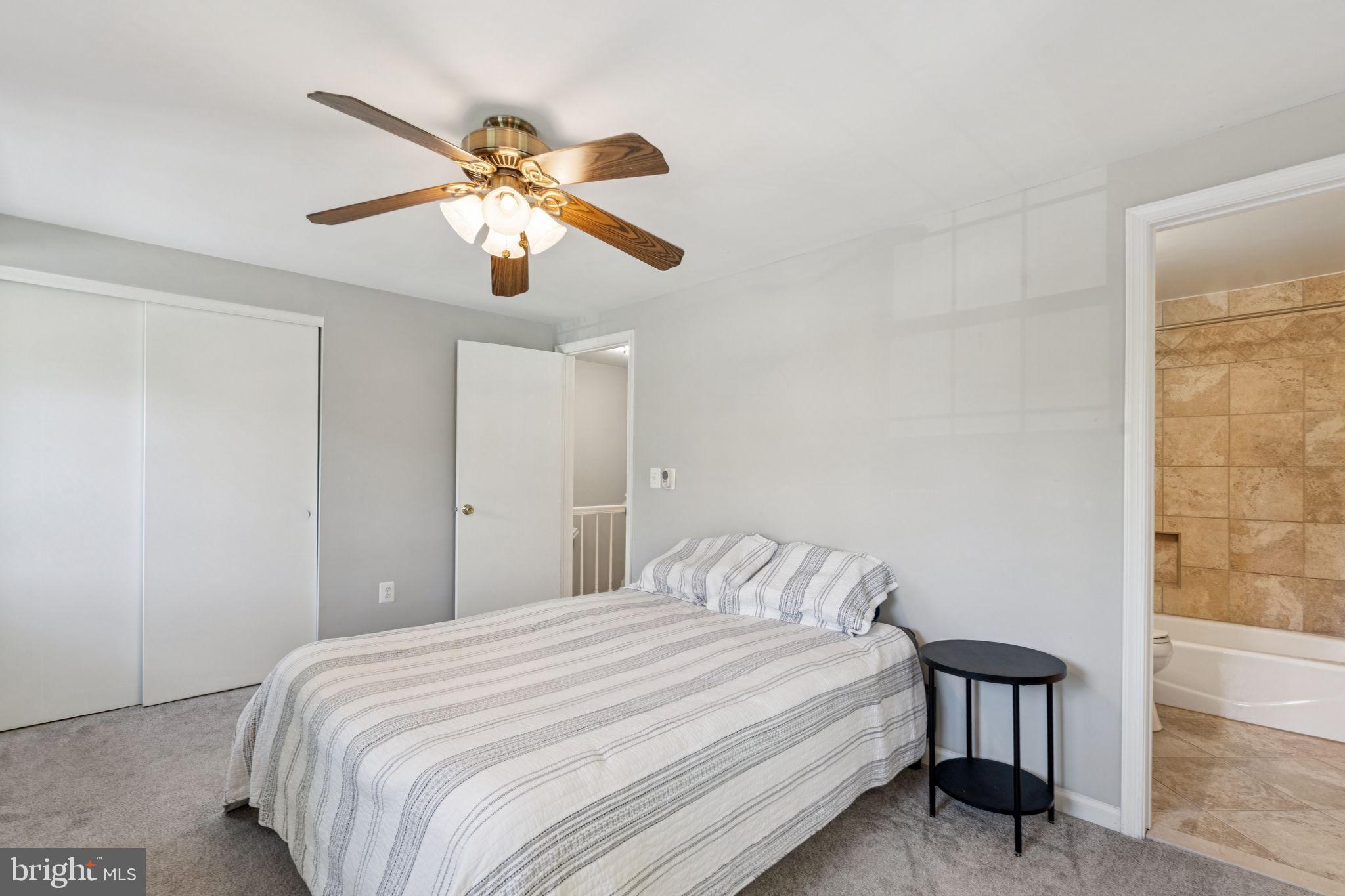 COUNTRYSIDE - Residential