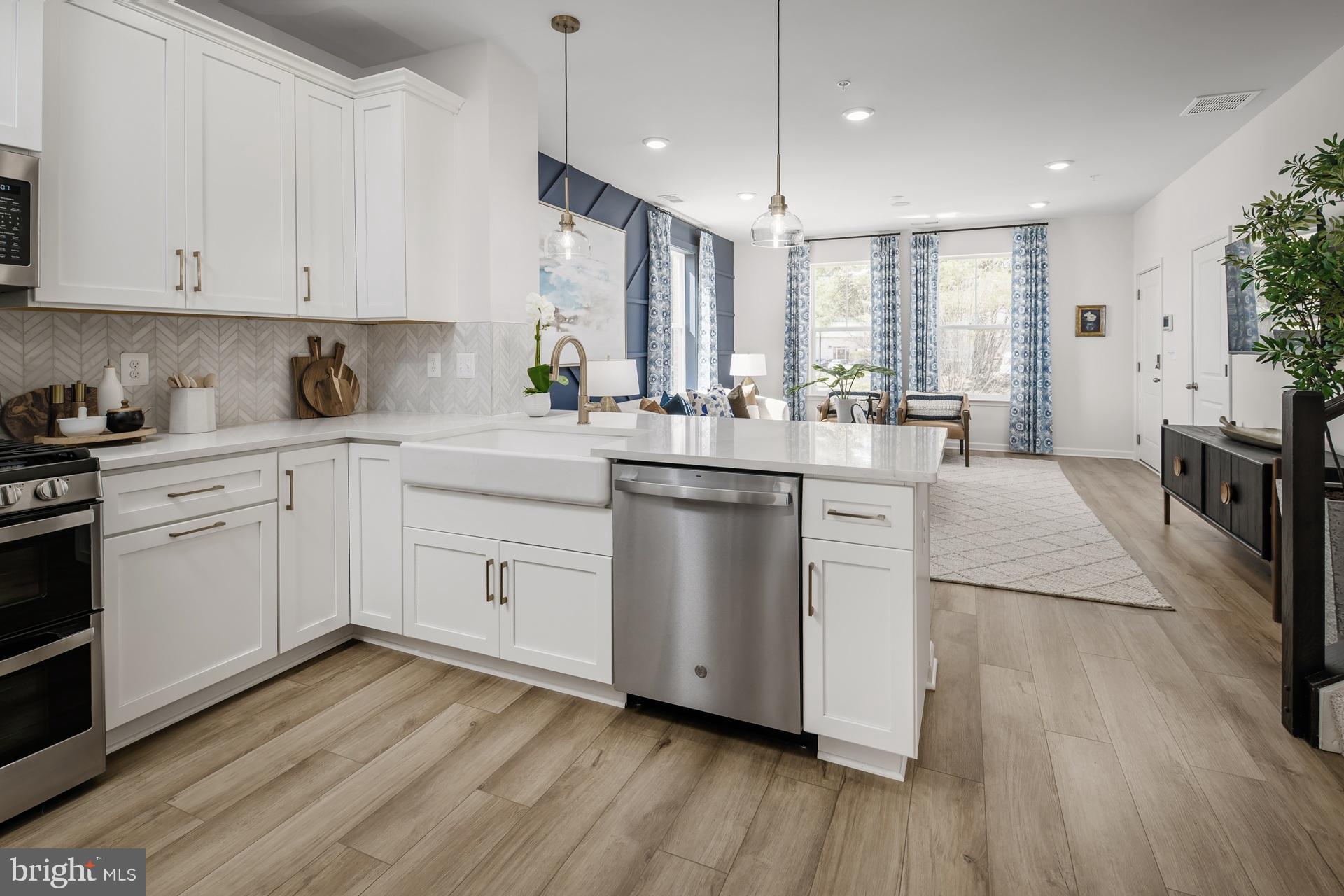 MONTGOMERY VILLAGE - Residential