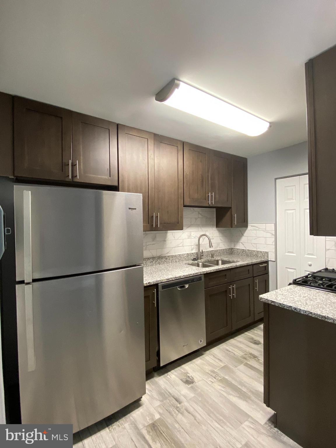 FRENCHMANS CREEK - Residential