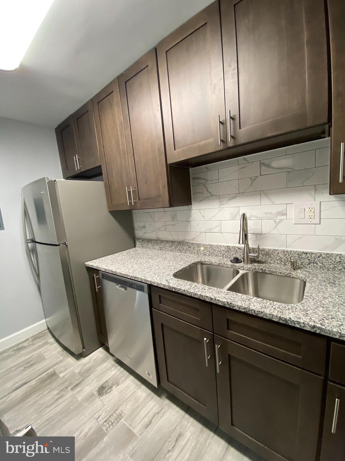 FRENCHMANS CREEK - Residential