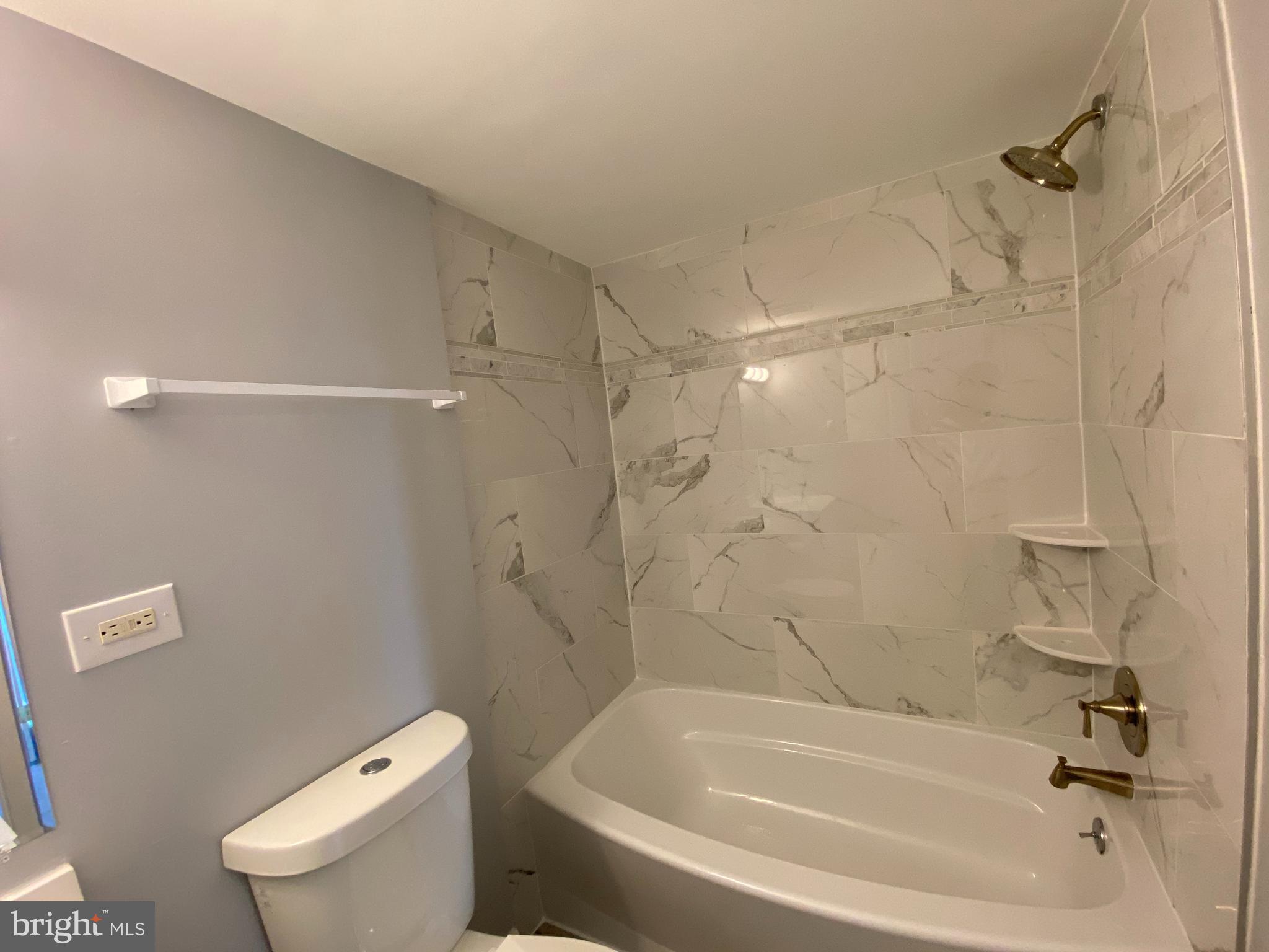 FRENCHMANS CREEK - Residential