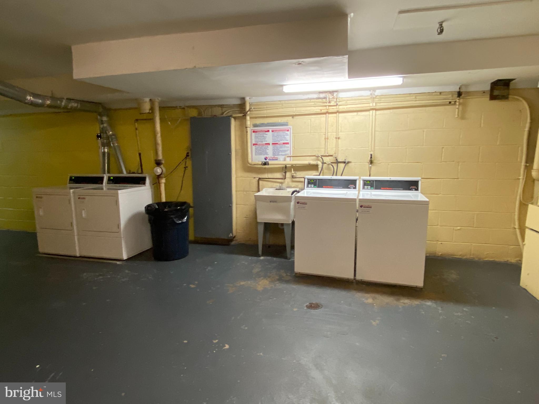 FRENCHMANS CREEK - Residential