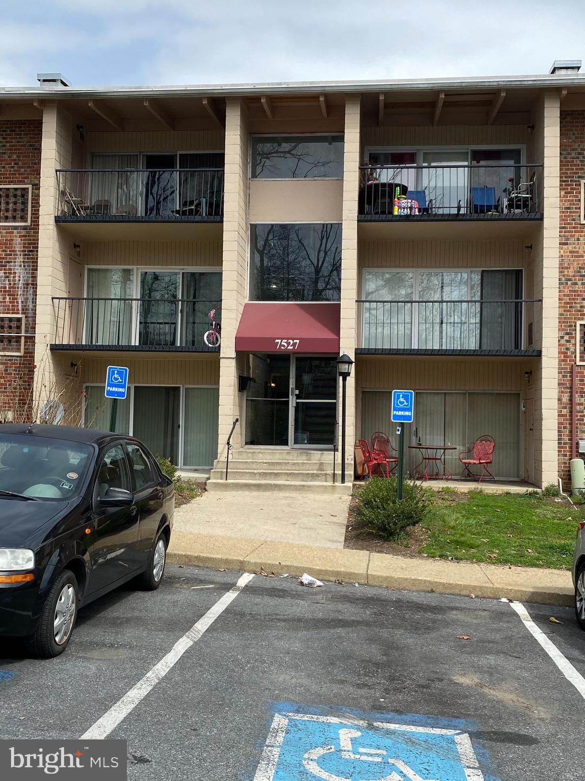 FRENCHMANS CREEK - Residential