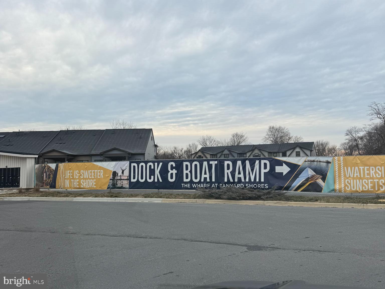 TANYARD SHORES - Residential