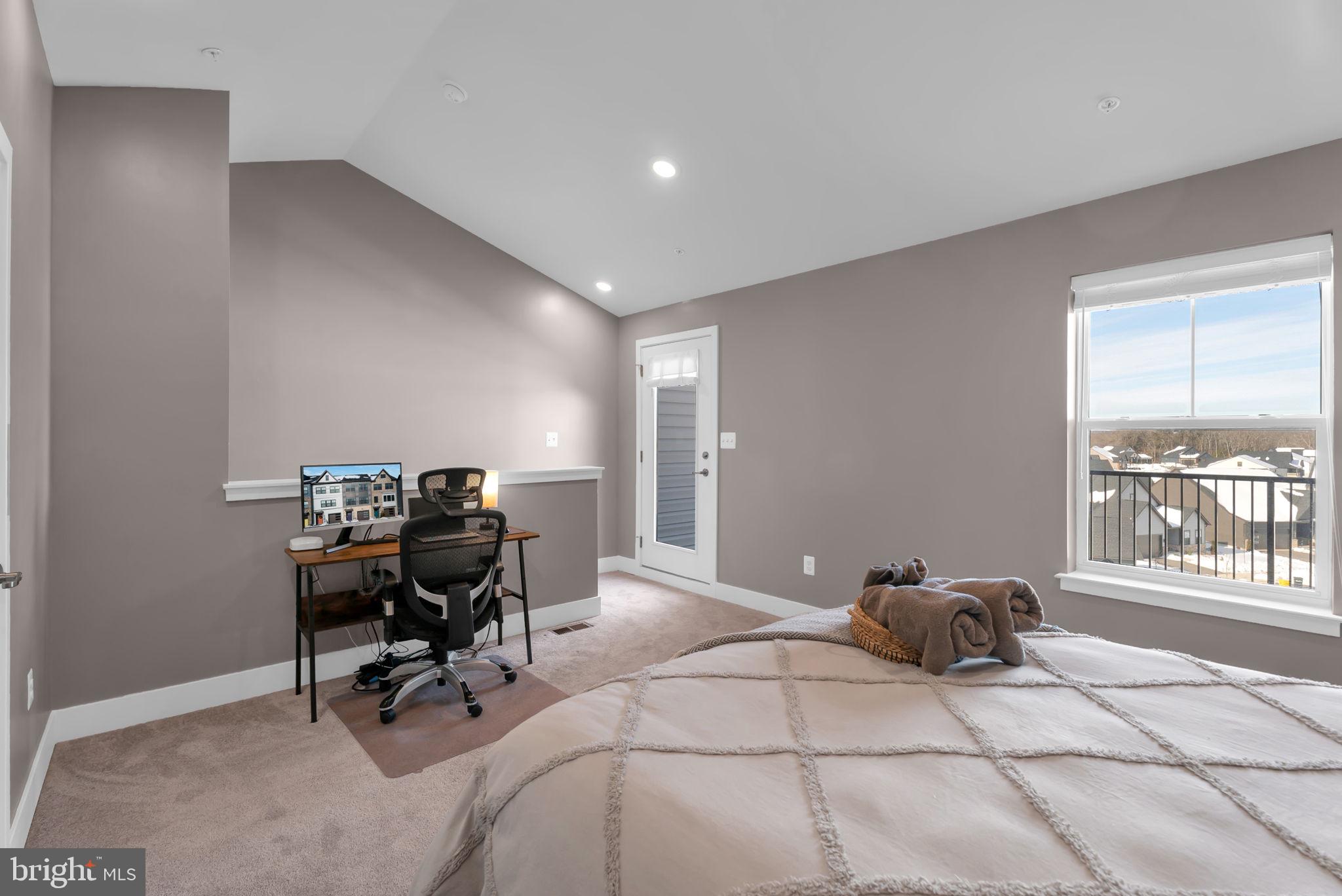 TANYARD SHORES - Residential