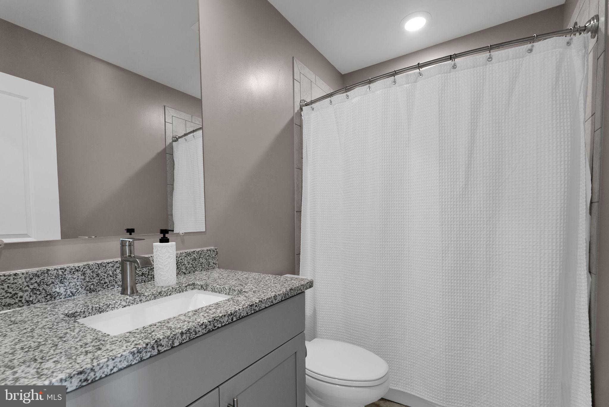 TANYARD SHORES - Residential