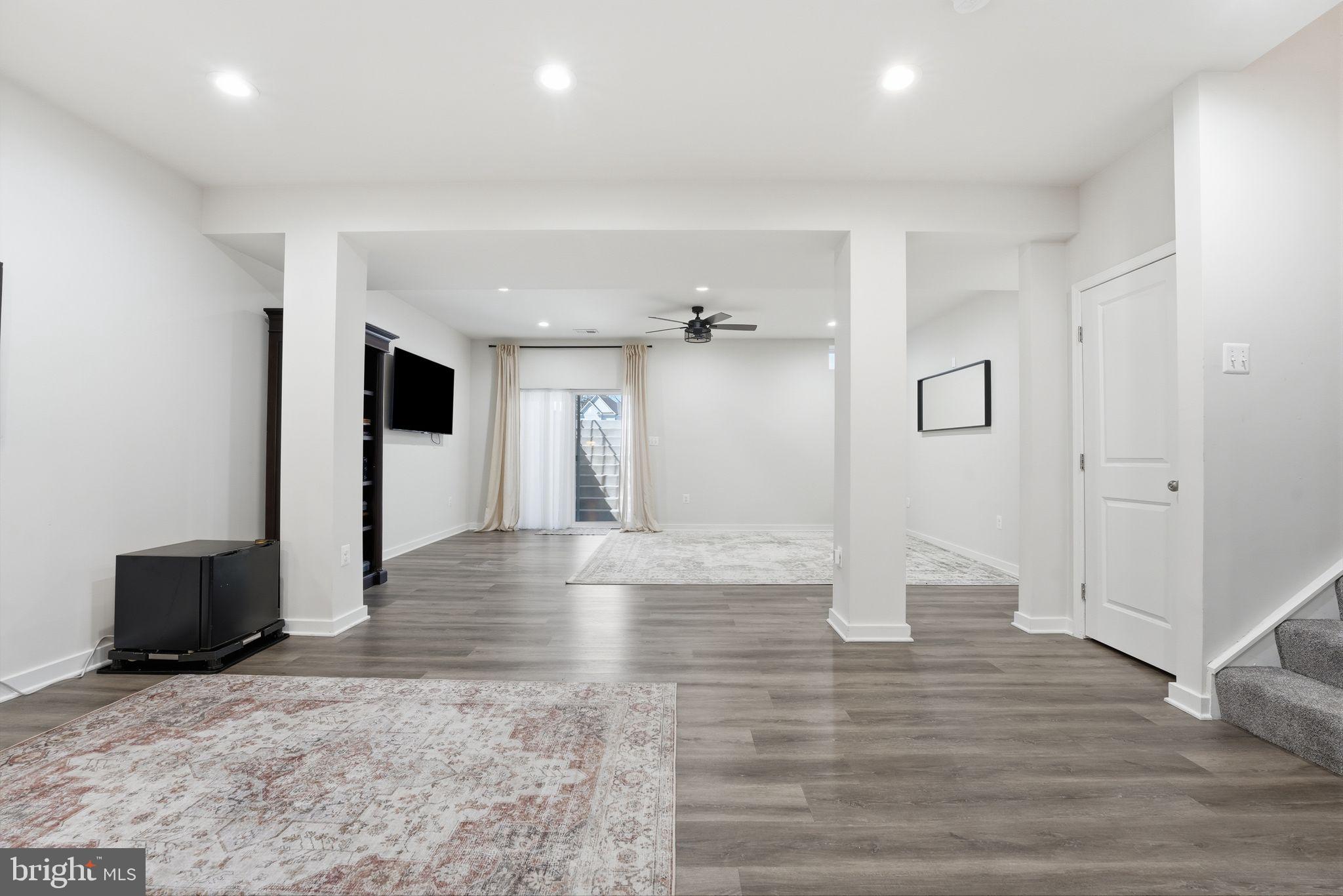 CLEVENGER CORNER VILLAGE - Residential