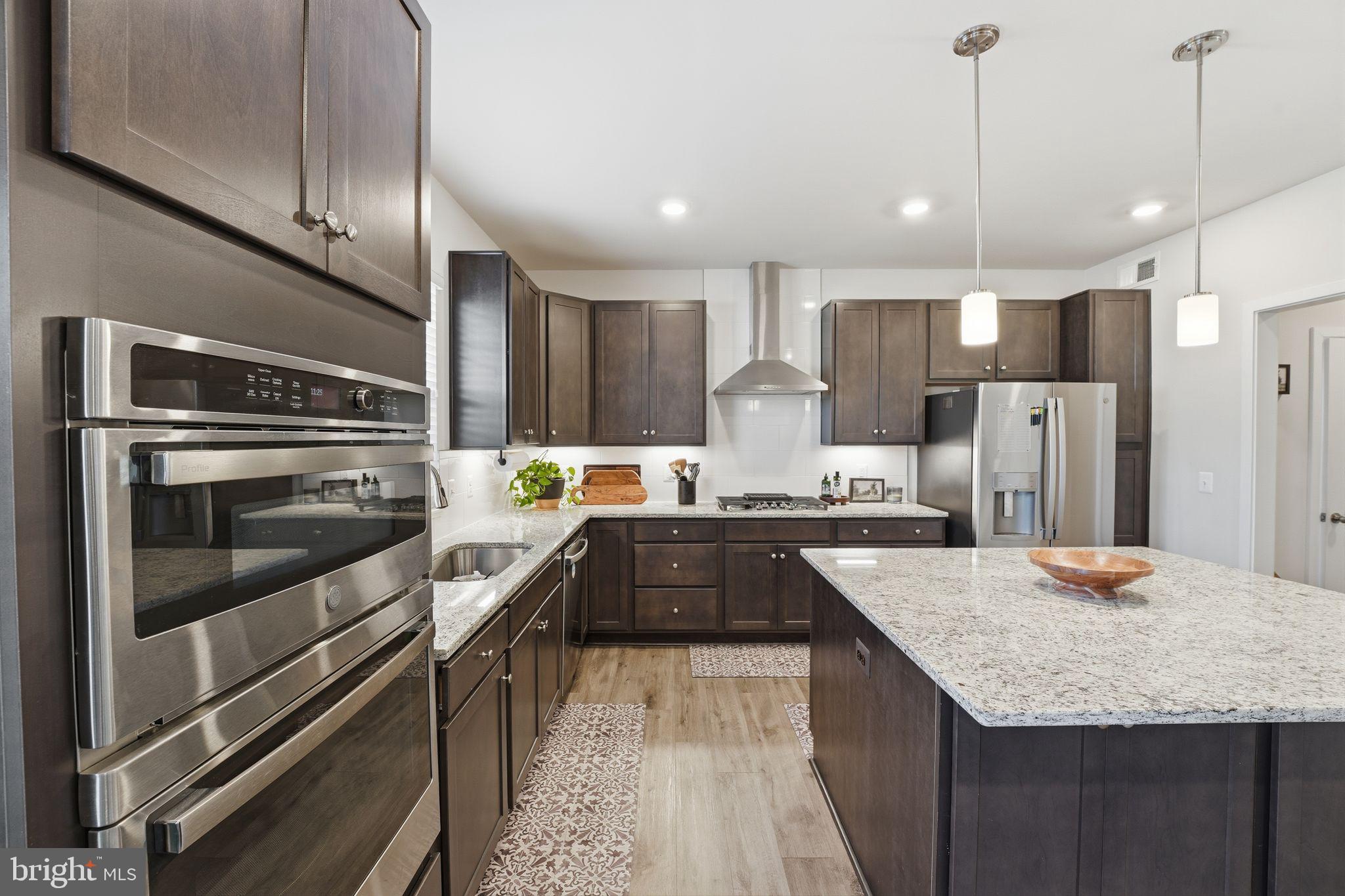 CLEVENGER CORNER VILLAGE - Residential