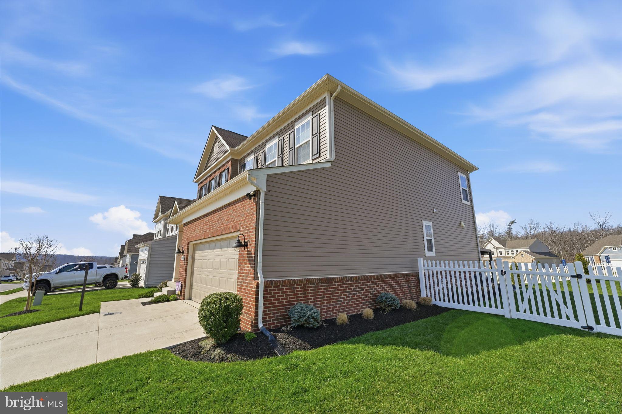 CLEVENGER CORNER VILLAGE - Residential