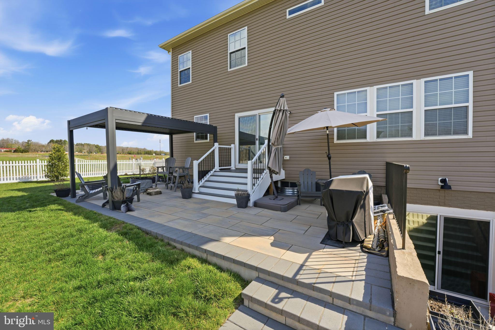 CLEVENGER CORNER VILLAGE - Residential