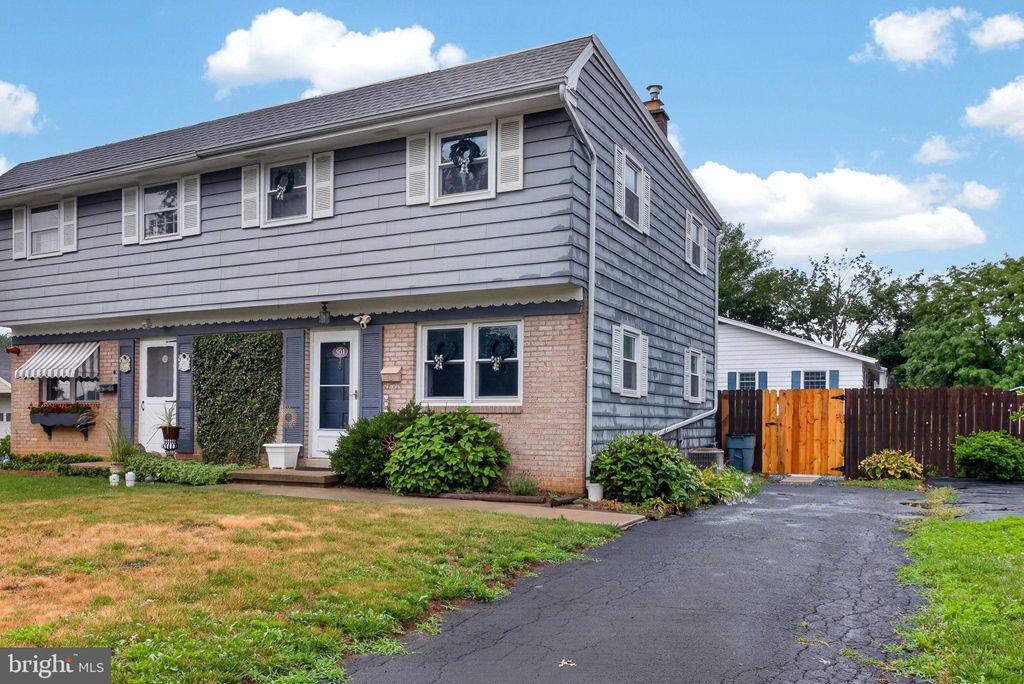 Photo of 501 General Sutter Avenue, LITITZ, PA 17543 (MLS # PALA2091374)