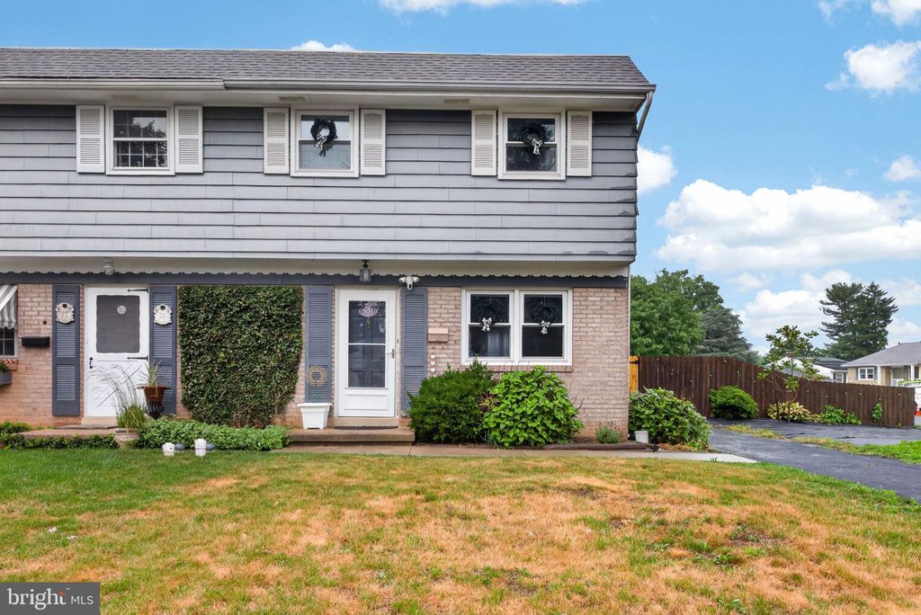 Photo of 501 General Sutter Avenue, LITITZ, PA 17543 (MLS # PALA2091374)