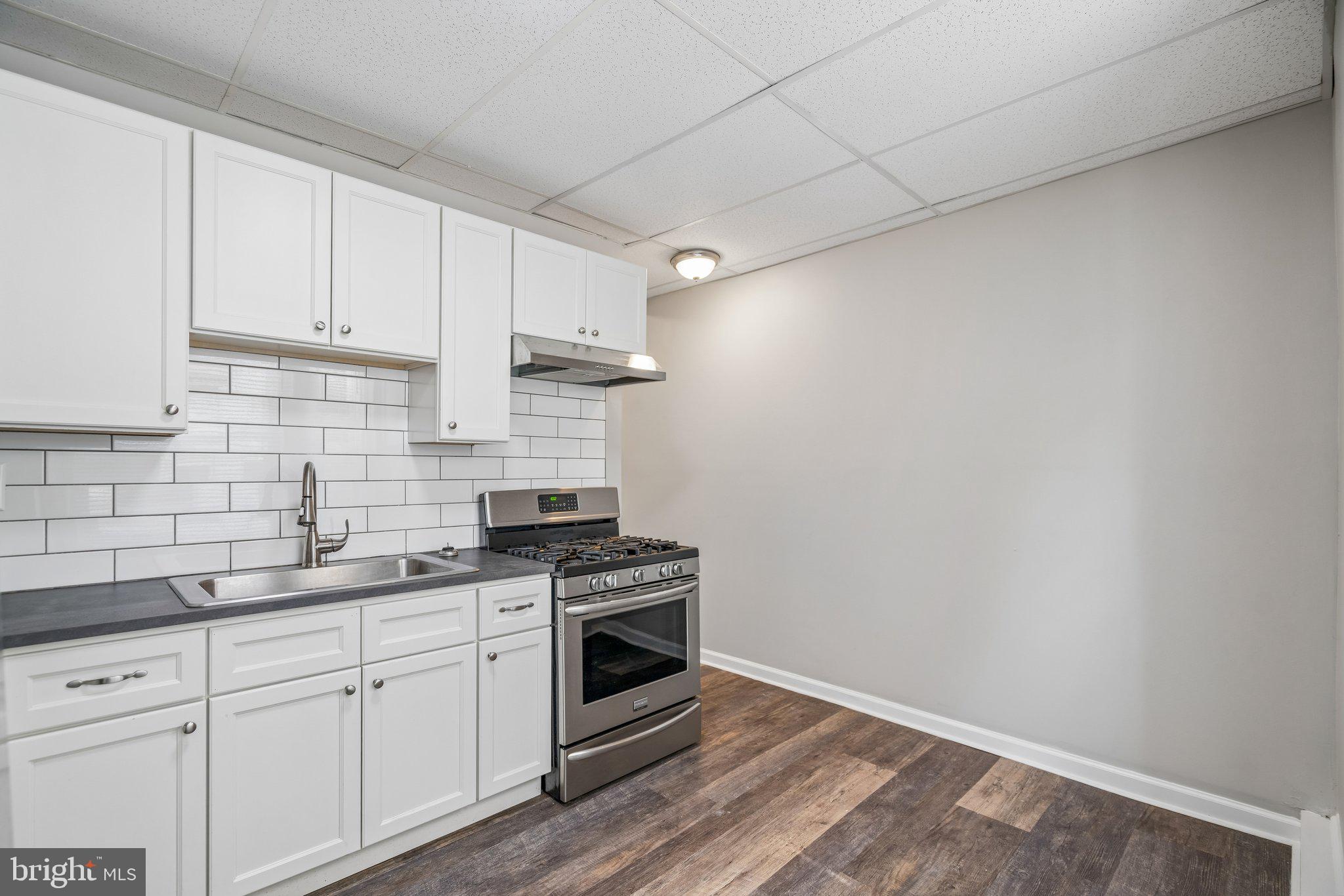 481 GERHARD STREET 2