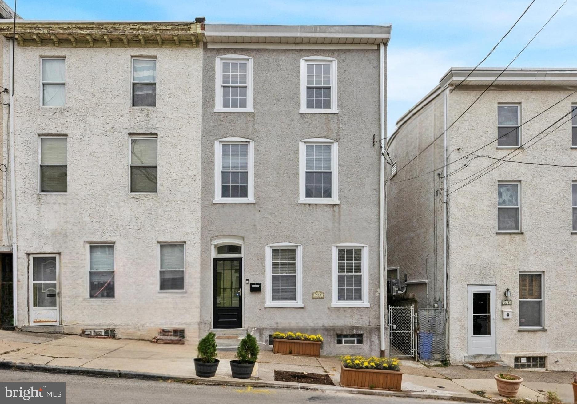 MANAYUNK - Residential