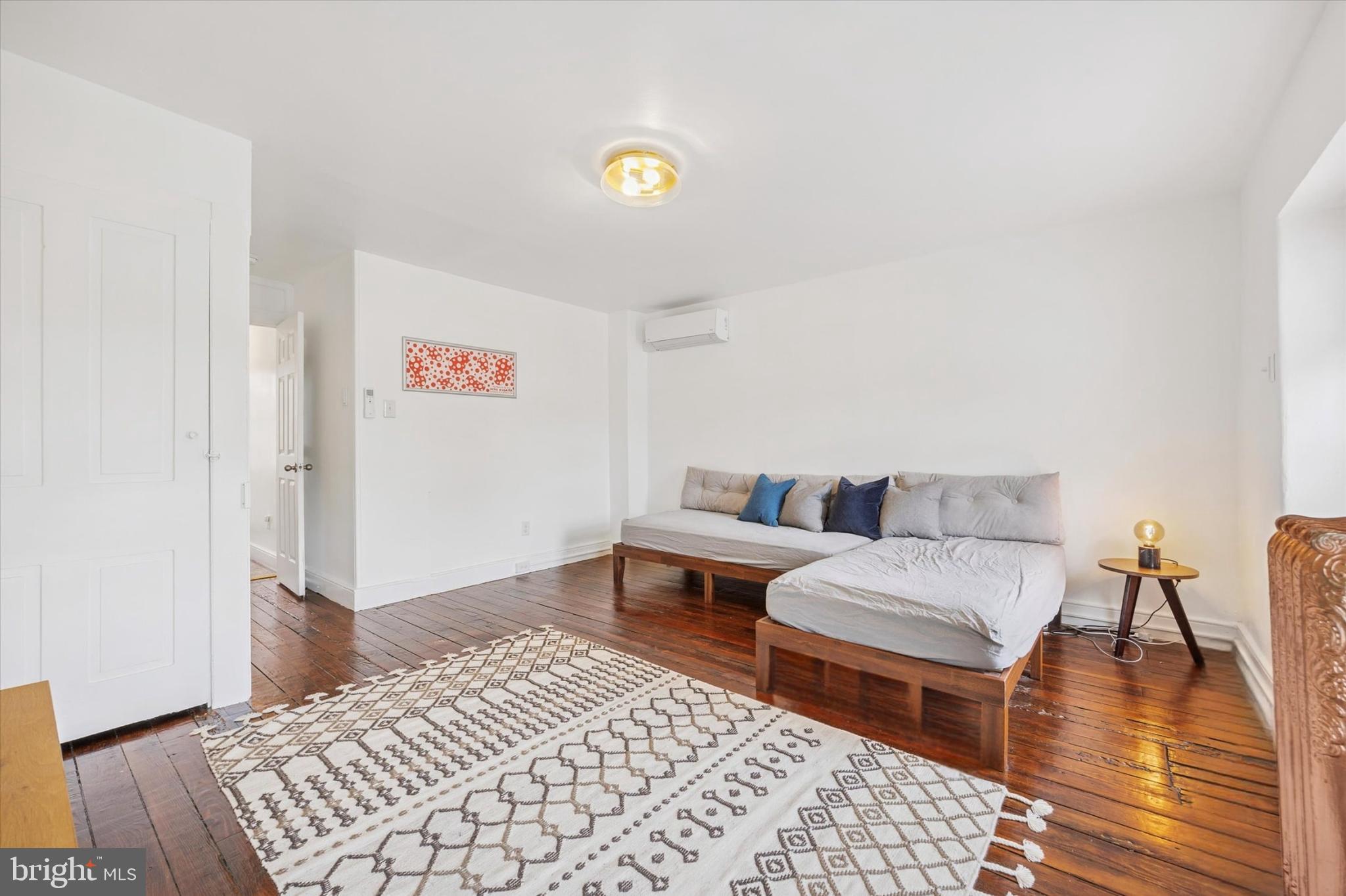 MANAYUNK - Residential