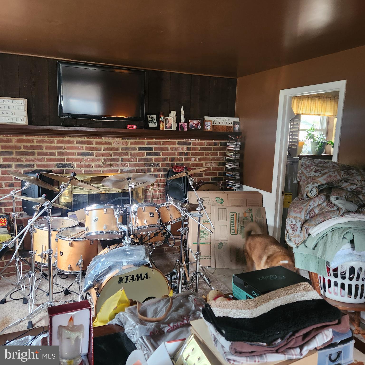 NOLL MANOR - Residential