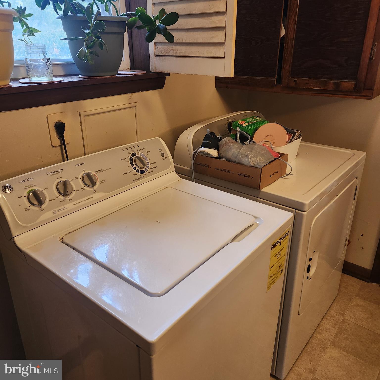 NOLL MANOR - Residential