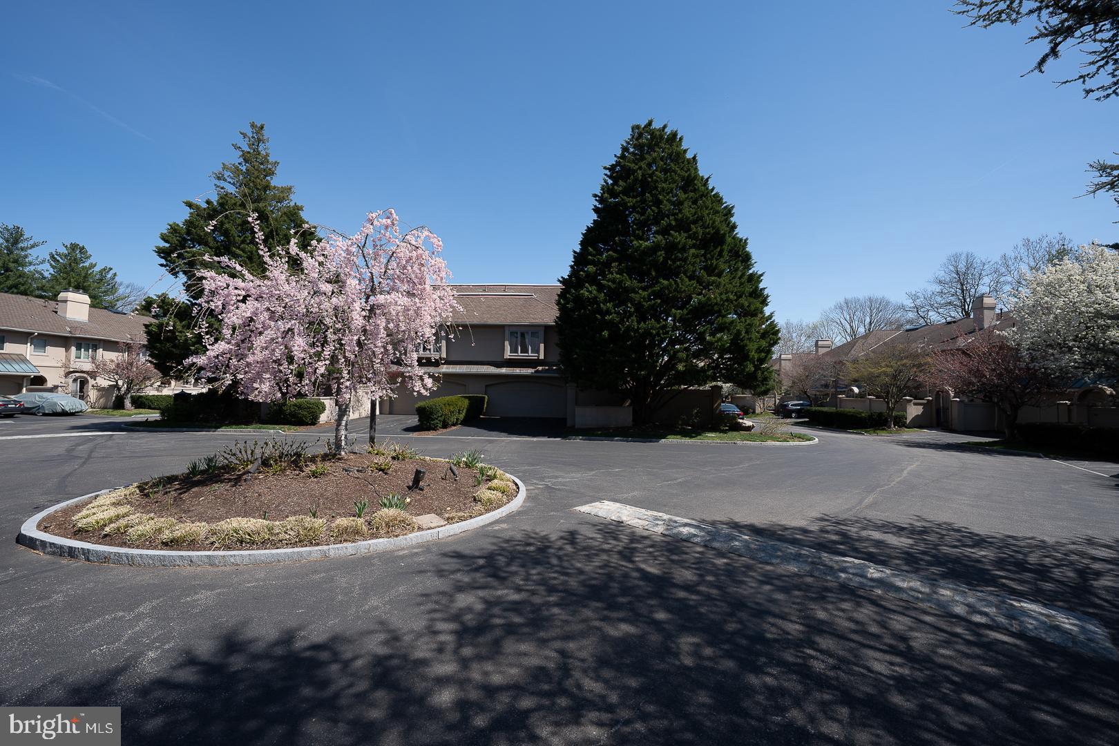 HILLGATE - Residential