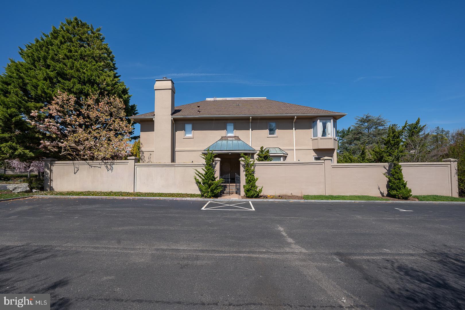 HILLGATE - Residential