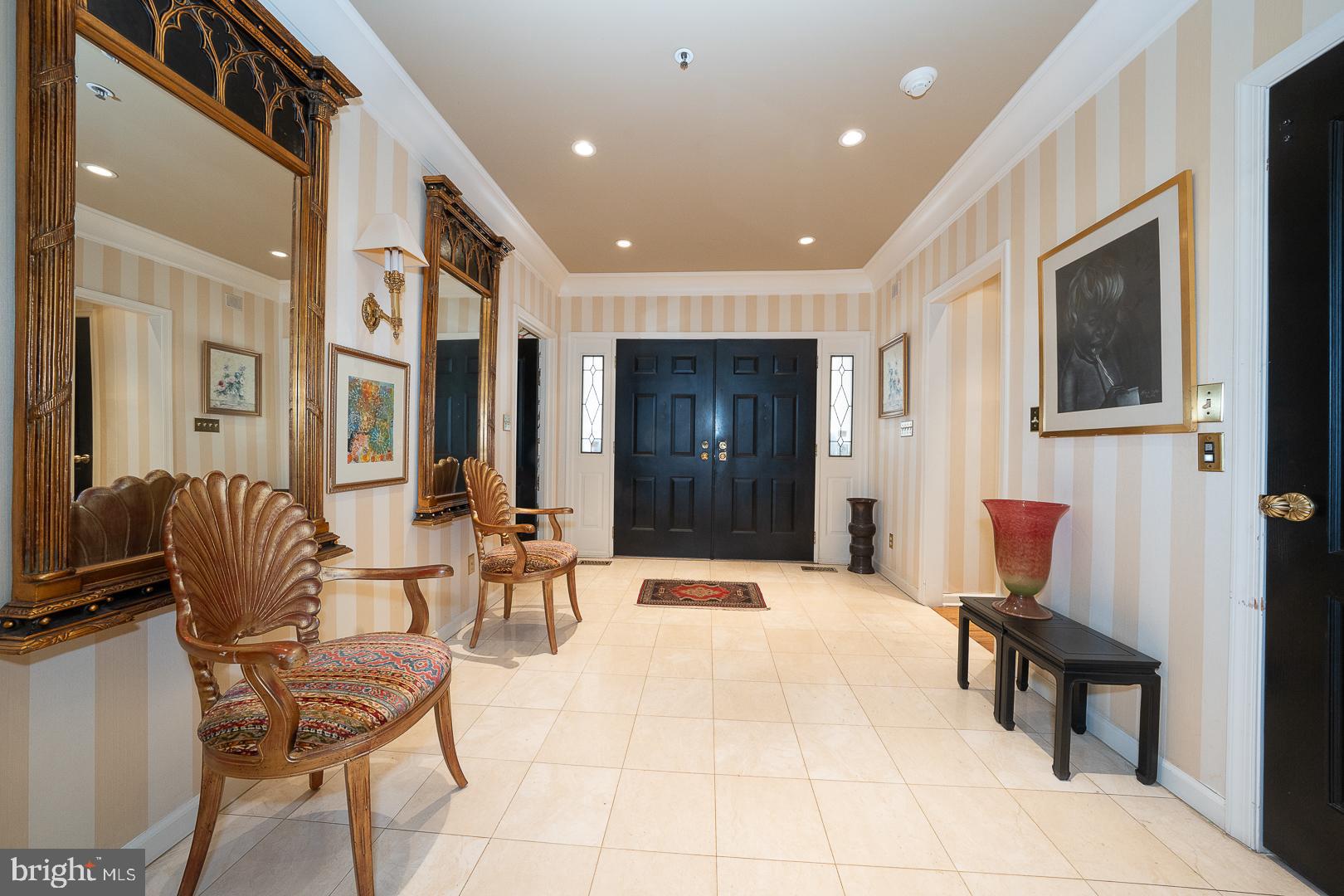 1044 LINDY LANE 10-44