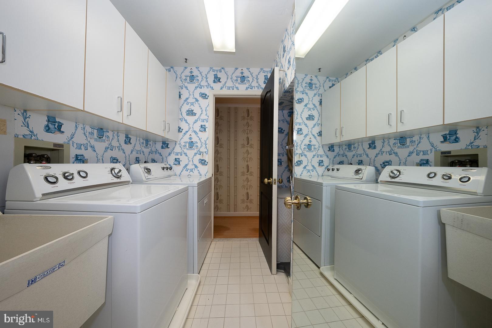 HILLGATE - Residential