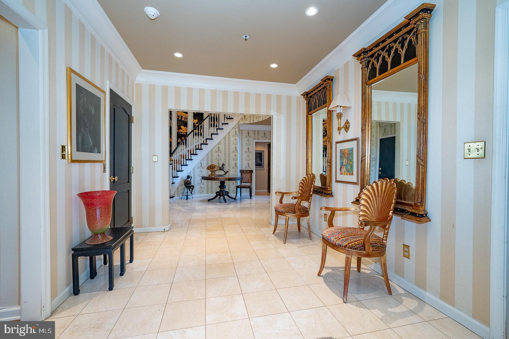1044 LINDY LANE 10-44