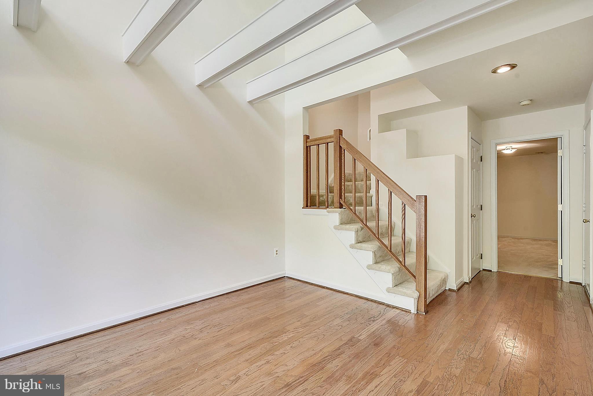 VIRGINIA CENTER - Residential