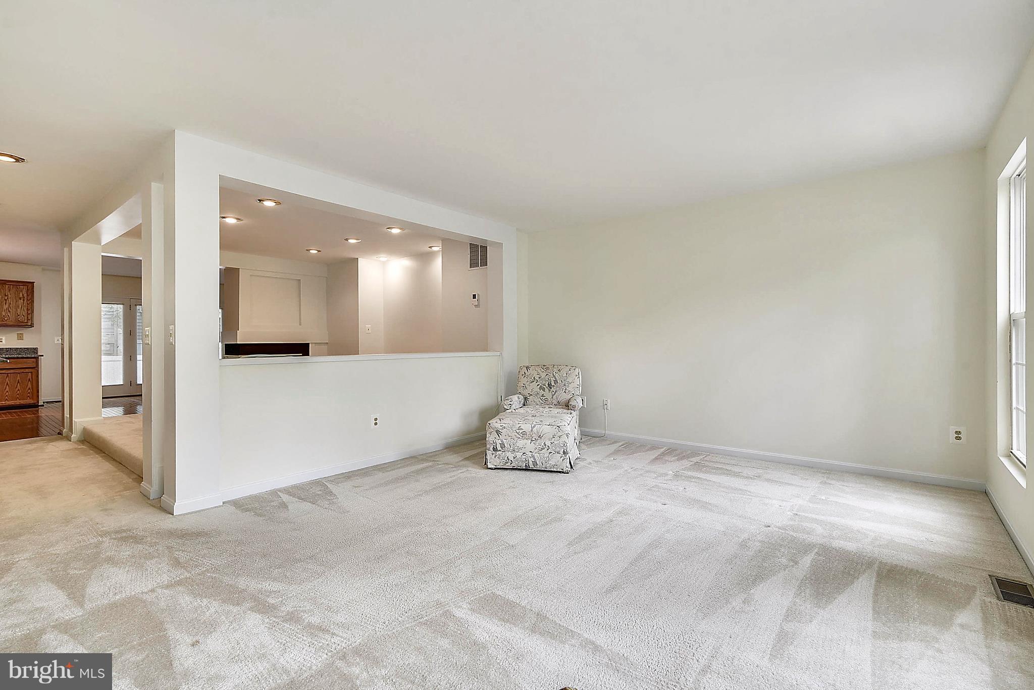 VIRGINIA CENTER - Residential