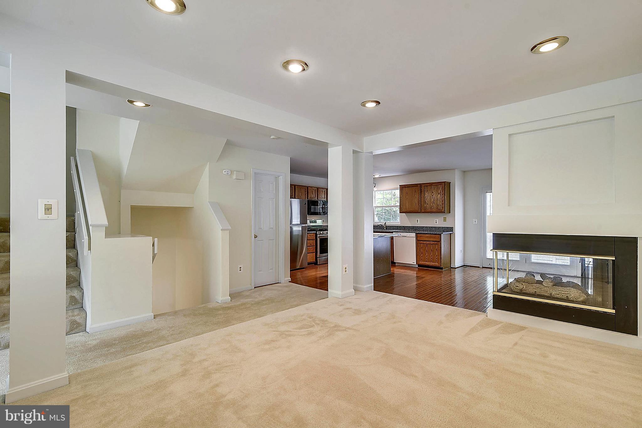 VIRGINIA CENTER - Residential